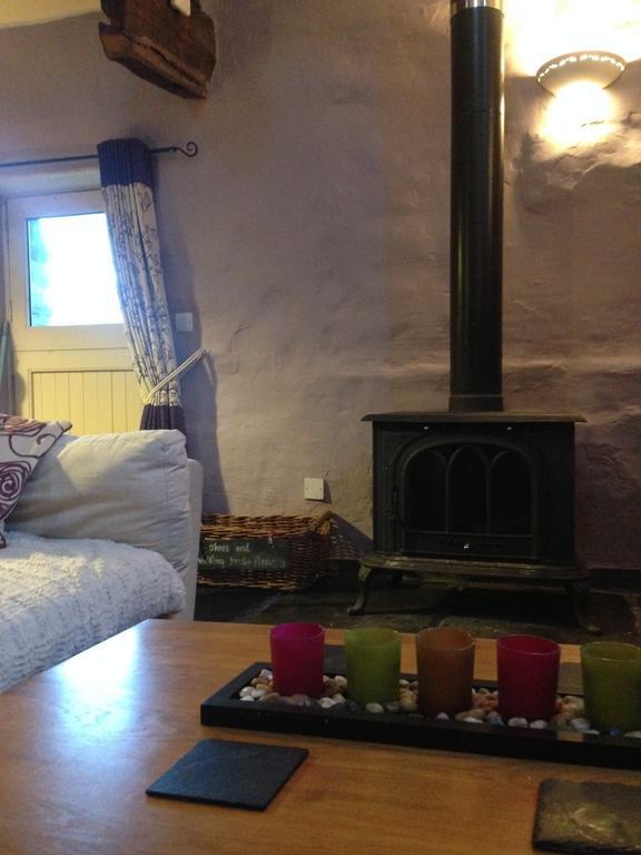 فيلا Tyddyn Bach Barn بيتوَس واي كود الغرفة الصورة